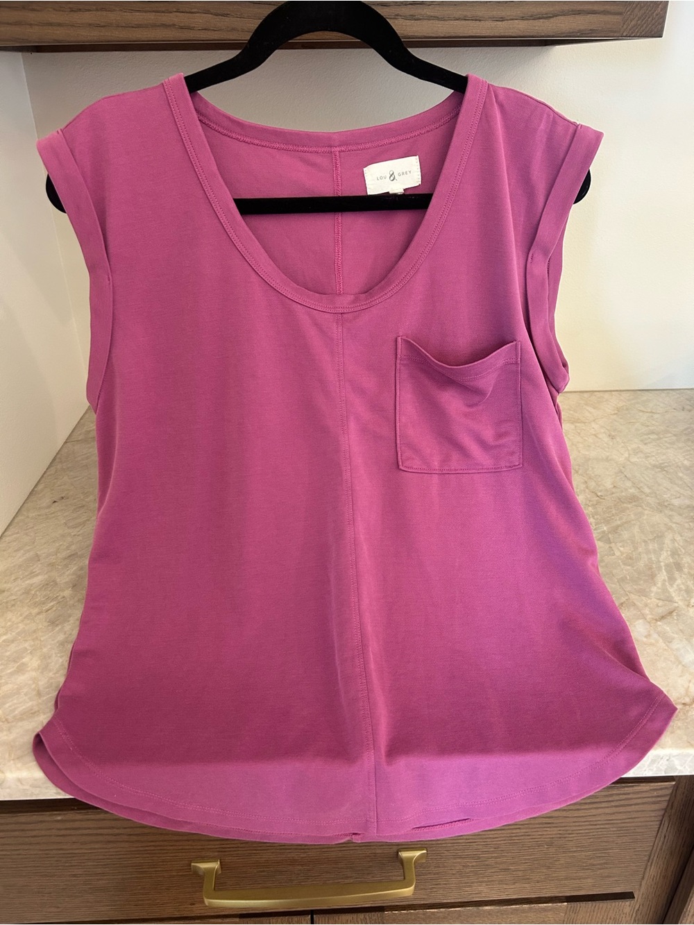 Lou & Grey Sleeveless Scoop Neck Pocket Tank - Fuchsia Pink